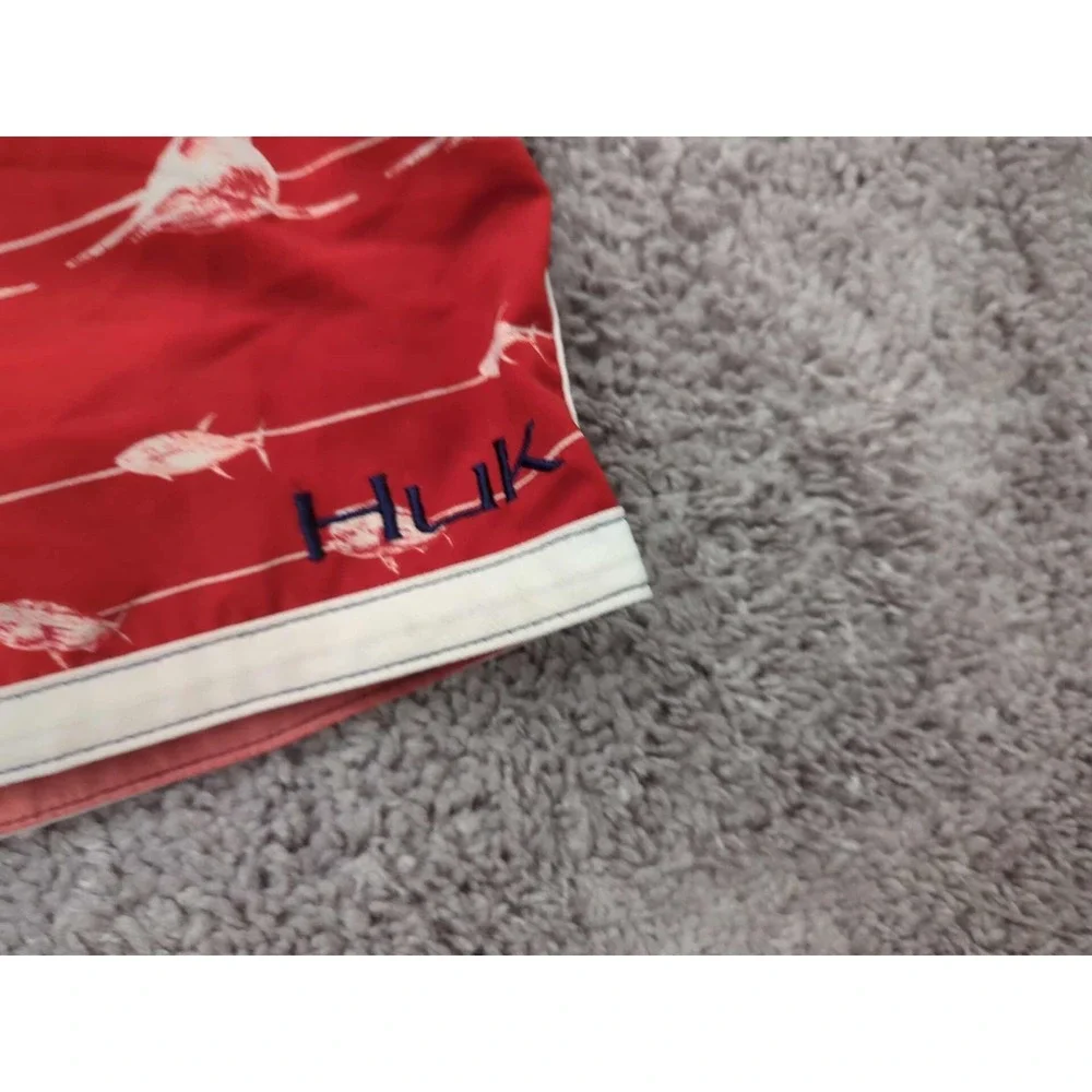 HUK Shorts 34 Red Blue KC Scott Flag‎ Inseam: 10
